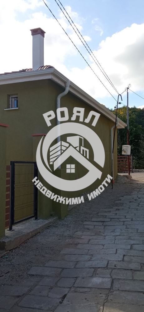 Роял имоти продава къща в село Руен, Пловдив - 0