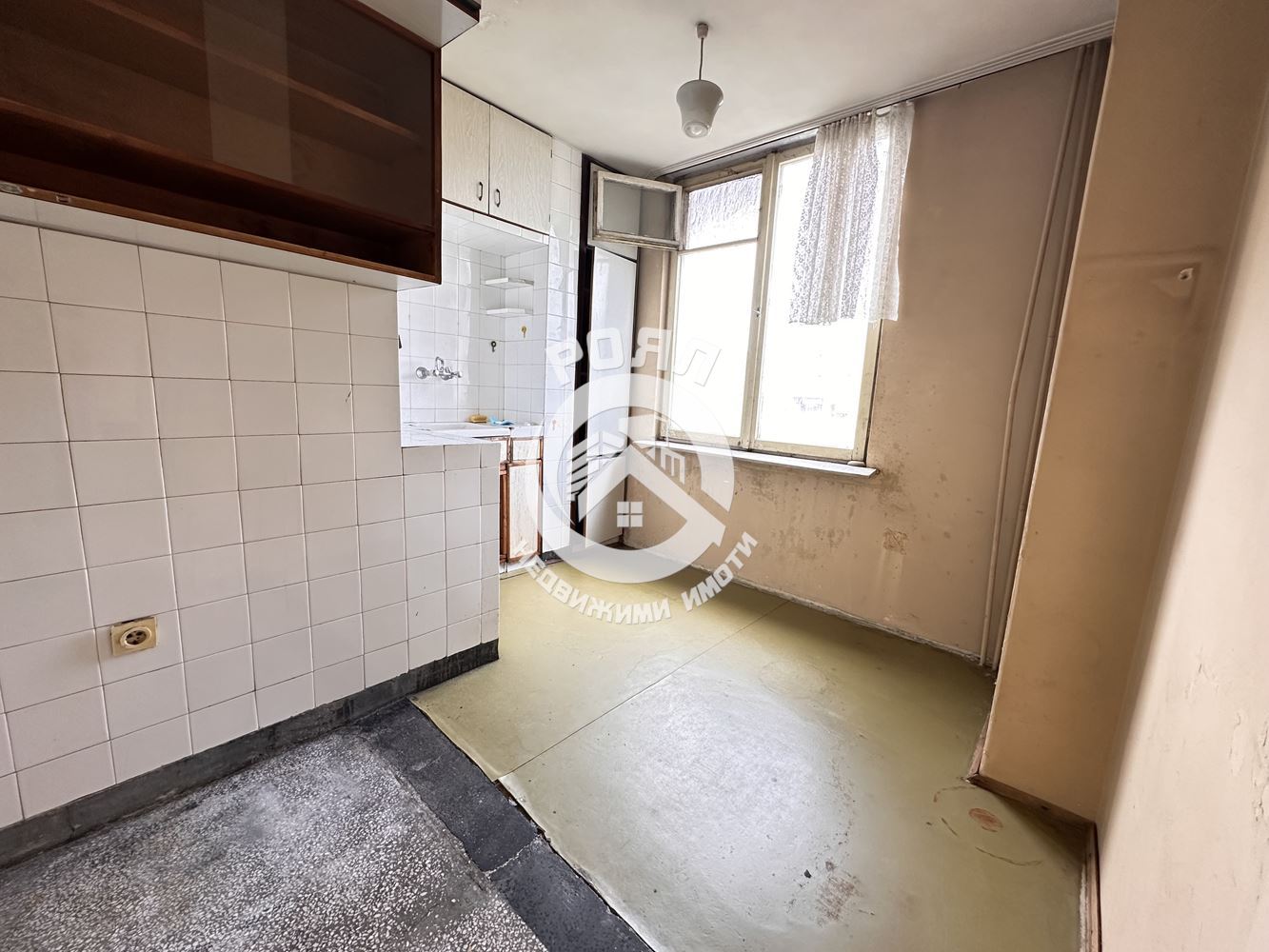 Роял имоти продава многостаен апартамент , Кючук Париж, Пловдив - 0