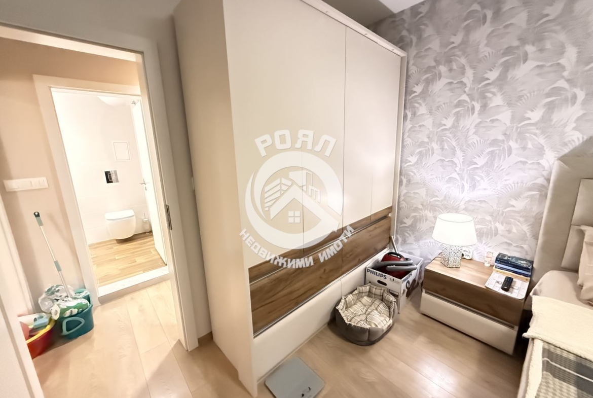 Роял имоти продава напълно обзаведн двустаен апартамент Център,Пловдив - 0