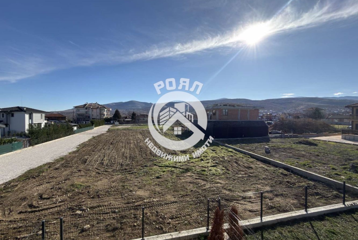 Роял Имоти продава двуетажна къща пред Акт 16 в с. Първенец - 0