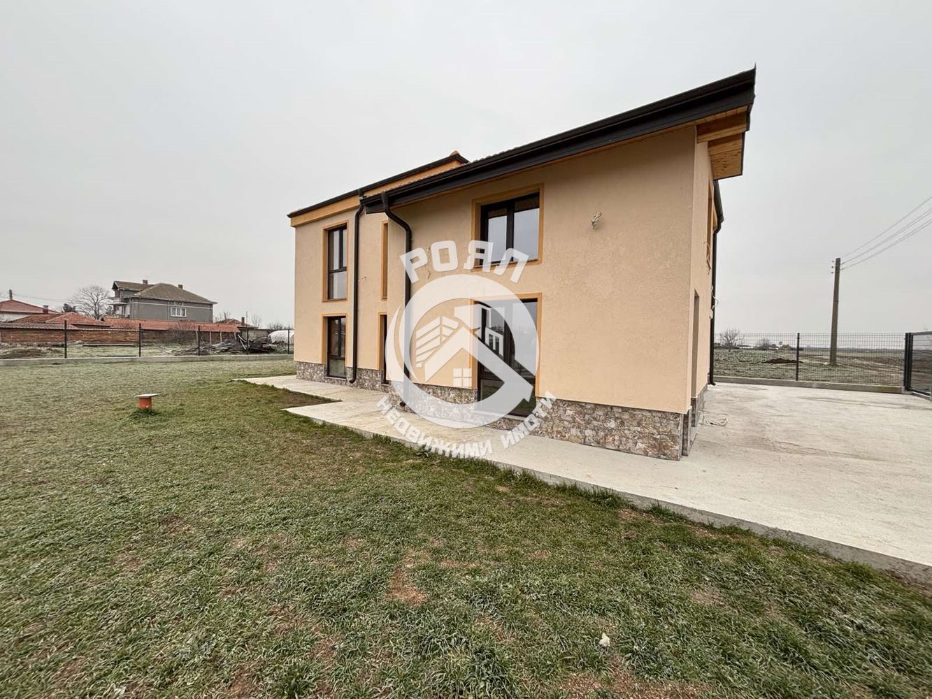 Роял Имоти продава къща в с.Манолско Конаре, област Пловдив - 0