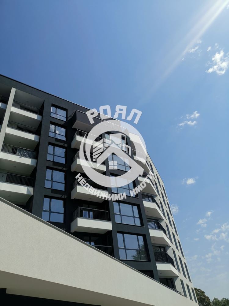 Роял имоти продава Ексклузивно многостаен апартамент, с акт 16, Кючук париж, Пловдив - 0