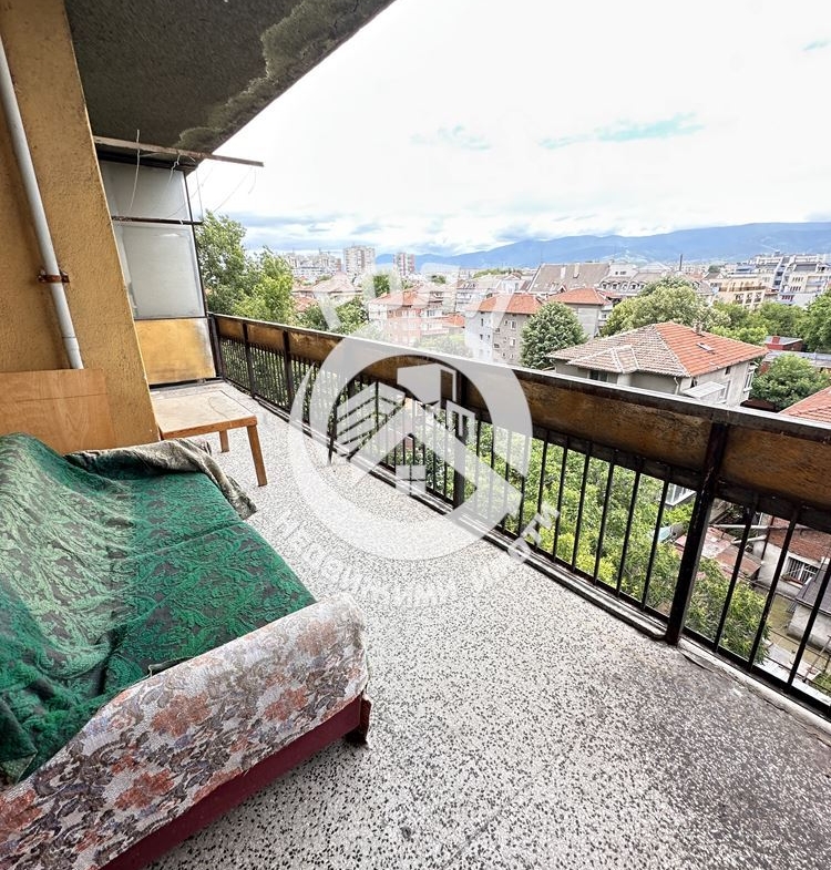 Роял имоти продава многостаен апартамент , Кючук Париж, Пловдив - 0