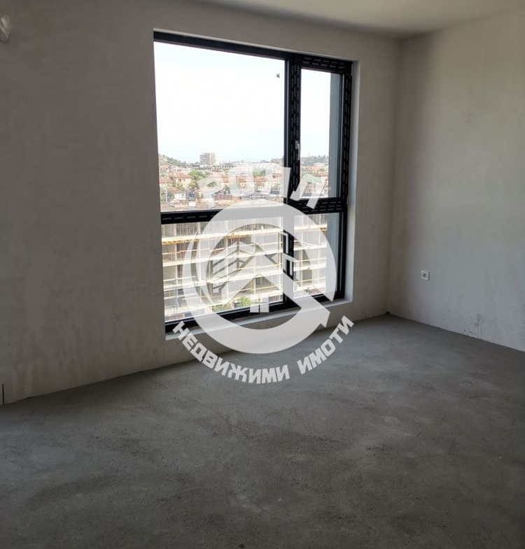 Роял имоти продава Ексклузивно многостаен апартамент, с акт 16, Кючук париж, Пловдив - 0