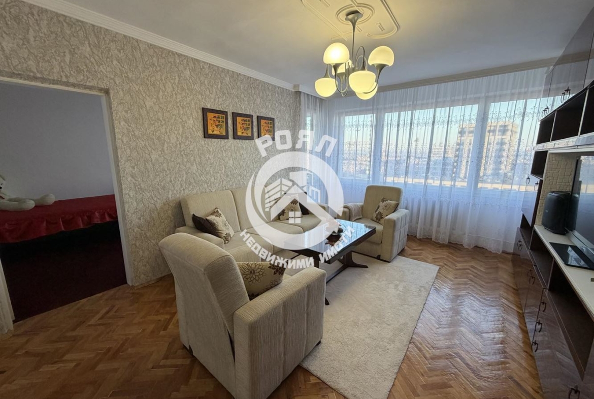 Роял Имоти отдава под наем двустаен апартамент в Центъра на гр.Пловдив - 0