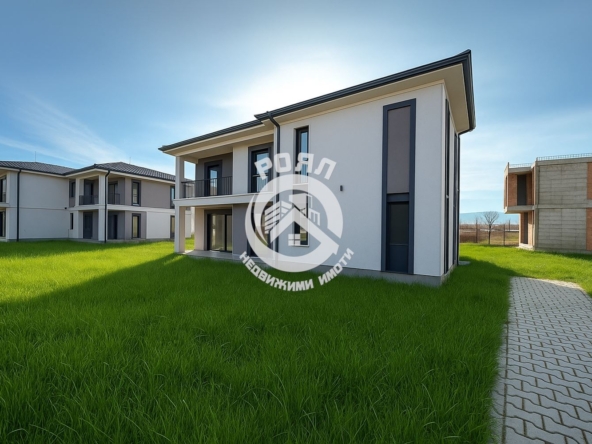 Роял Имоти продава Ексклузивно двуетажна къща в Беломорски, Пловдив - 0