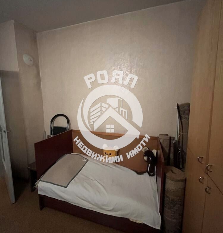 Роял имоти продава двустаен апартамент ,,Гарсониера Лукс,,Кв.Изгрев,Пловдив - 0