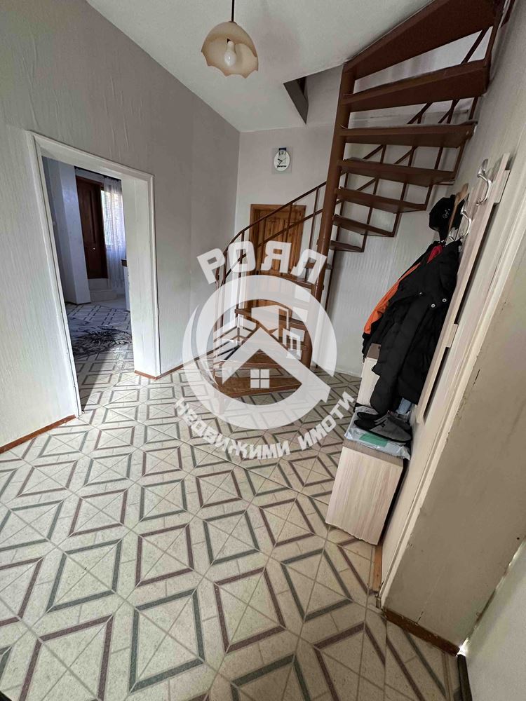 Роял имоти продава триетажна къща , гр.Куклен, обл.Пловдив - 0