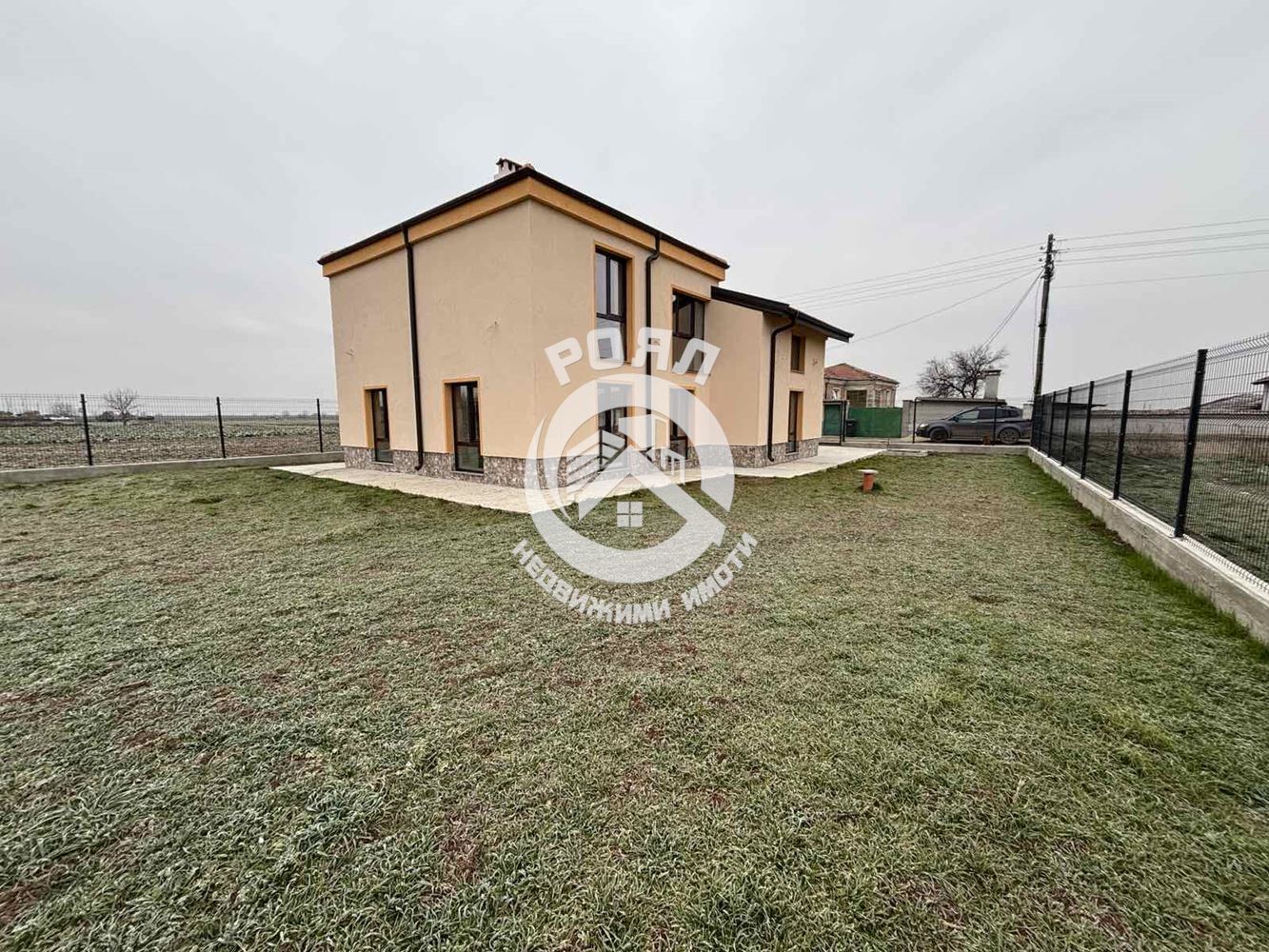 Роял Имоти продава къща в с.Манолско Конаре, област Пловдив - 0