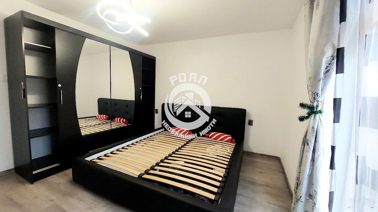 Роял Имоти продава самостоятелна къща в с.Цалапица - 0