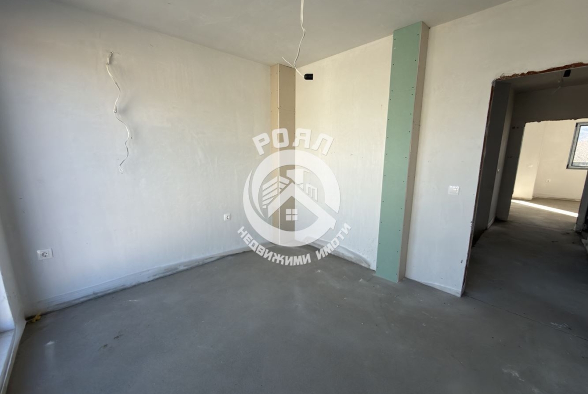 Роял Имоти продава двуетажна къща пред Акт 16 в с. Първенец - 0