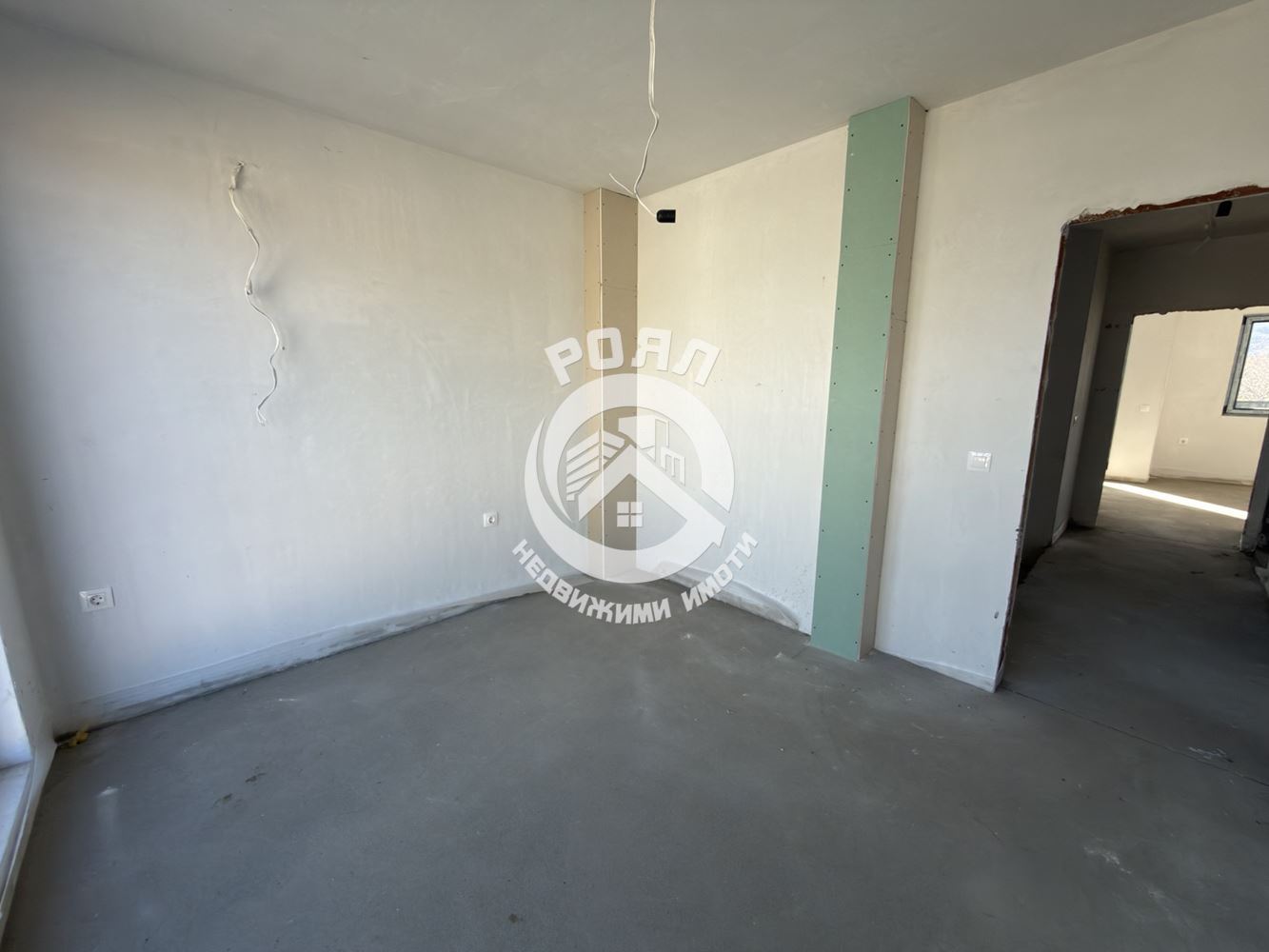 Роял Имоти продава двуетажна къща пред Акт 16 в с. Първенец - 0