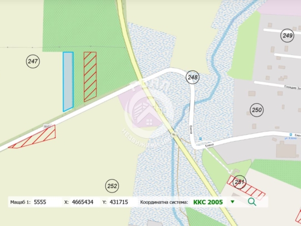 Роял имоти продава земеделски имот, първа линия пътя Прослав /Златитрап - 0