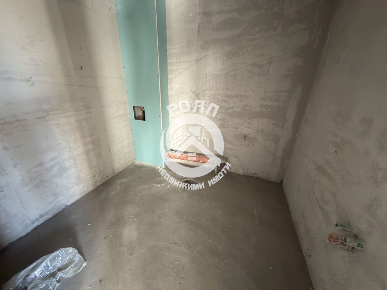 Роял Имоти продава двуетажна къща пред Акт 16 в с. Първенец - 0