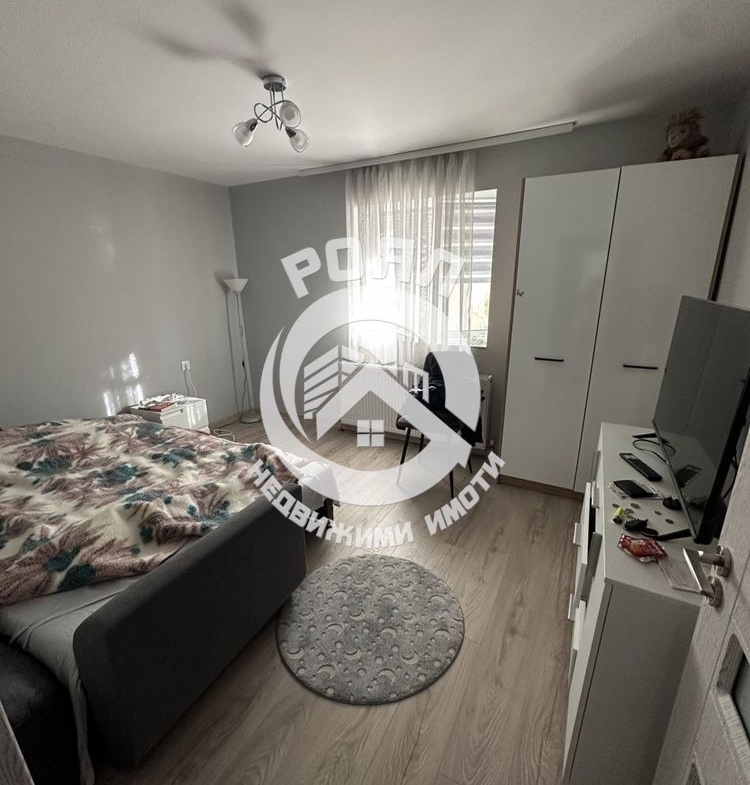 Роял имоти продава триетажна къща , гр.Куклен, обл.Пловдив - 0