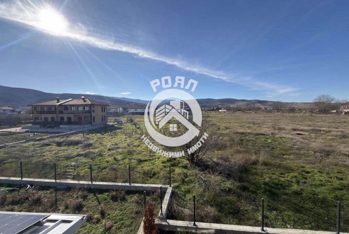 Роял Имоти продава двуетажна къща пред Акт 16 в с. Първенец - 0