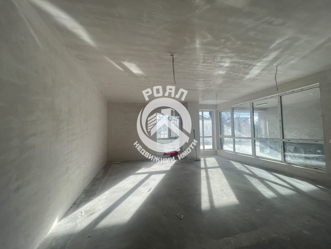 Роял имоти предлага офис помещение под наем,гр Пловдив,кв Тракия - 0