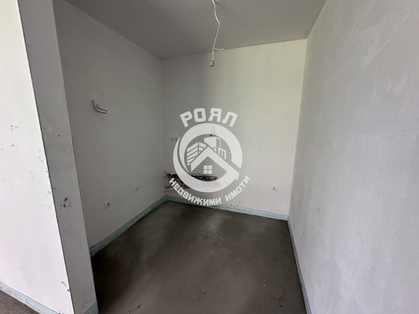 Роял Имоти продава двустаен апартамент с двор, Беломорски, Пловдив - 0