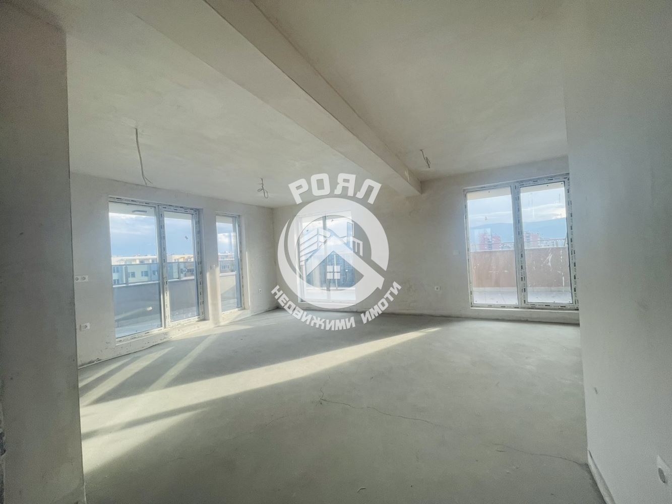 Роял имоти продава 3-стаен апартамент,гр Пловдив,кв Тракия - 0