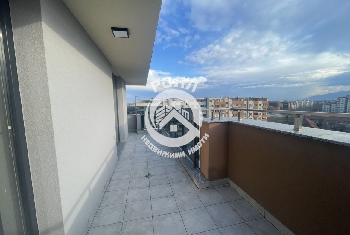 Роял имоти продава 3-стаен апартамент,гр Пловдив,кв Тракия - 0