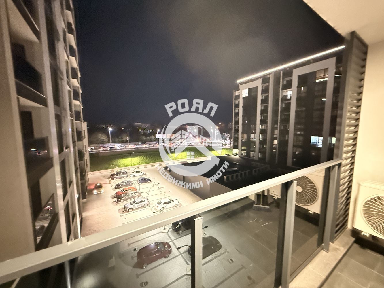 Роял имоти продава напълно обзаведн двустаен апартамент Център,Пловдив - 0