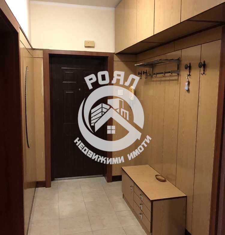 Роял имоти продава тристаен апартамент в гр.Първомай - 0