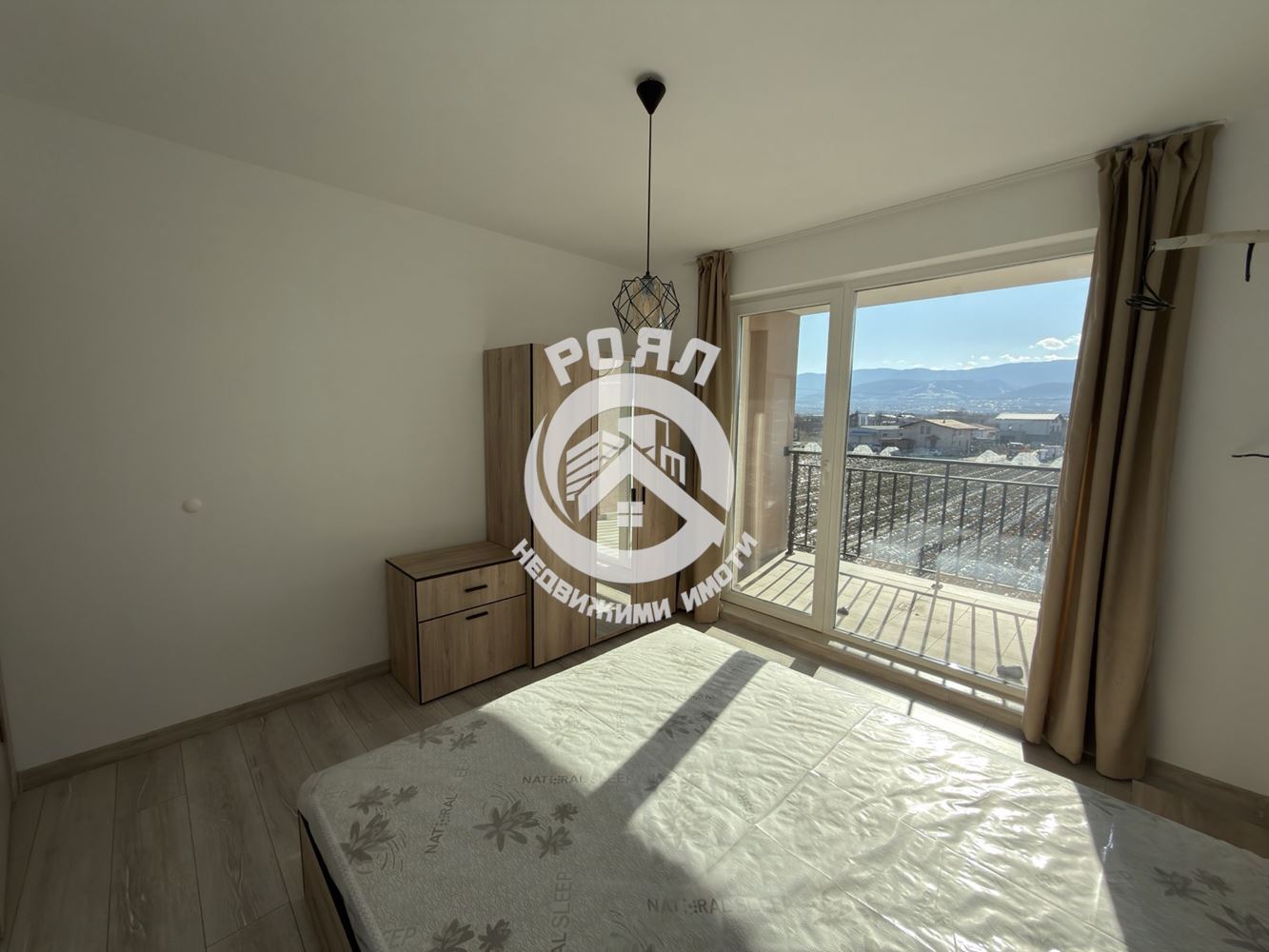 Роял Имоти отдава под наем тристаен апартамент в кв.Беломорски, Пловдив - 0