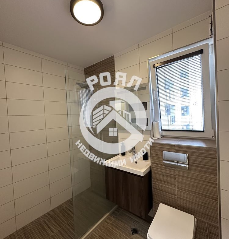 Роял Имоти продава Ексклузивно луксозен, тристаен апартамент в Томов плаза, Тракия, Пловдив - 0