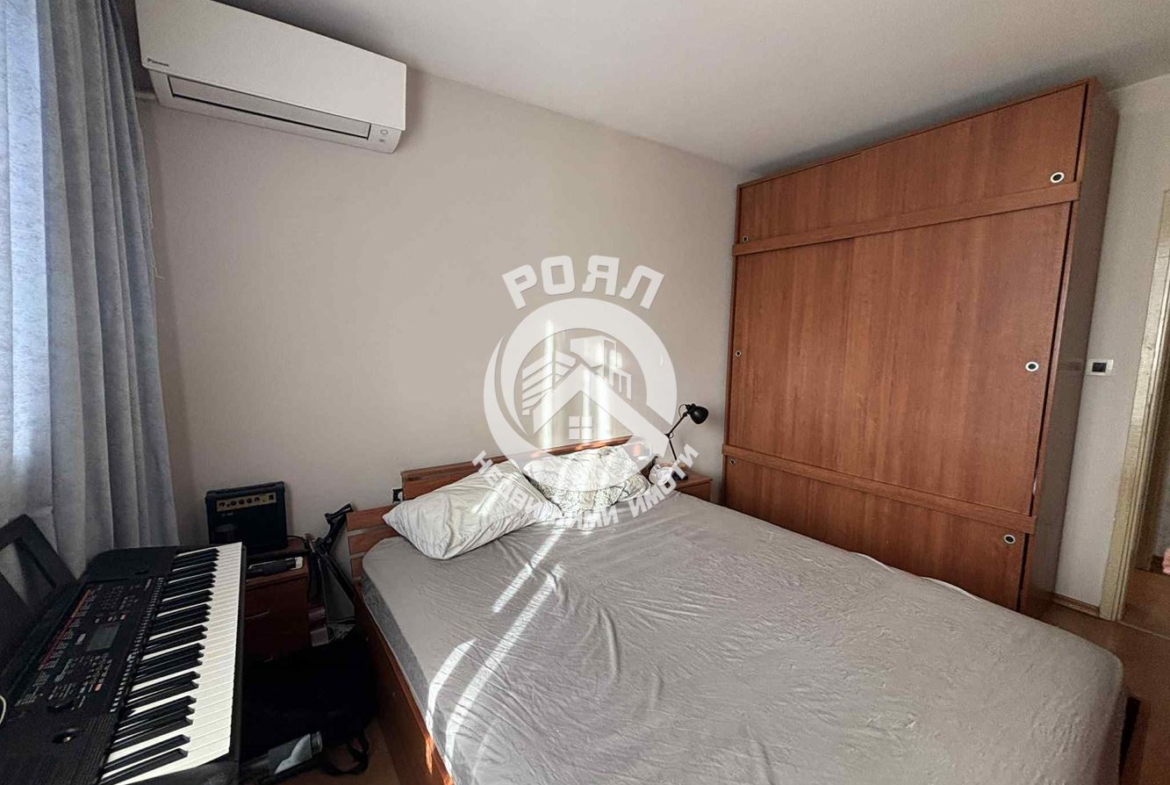 Роял Имота предлага ЕКСКЛУЗИВНО за продажба просторен двустаен апартамент в Кючук Париж, Пловдив - 0