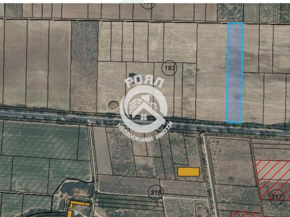 Роял имоти продава голям масив земеделска земя на първа линия, Пазарджишко шосе, Пловдив - 0