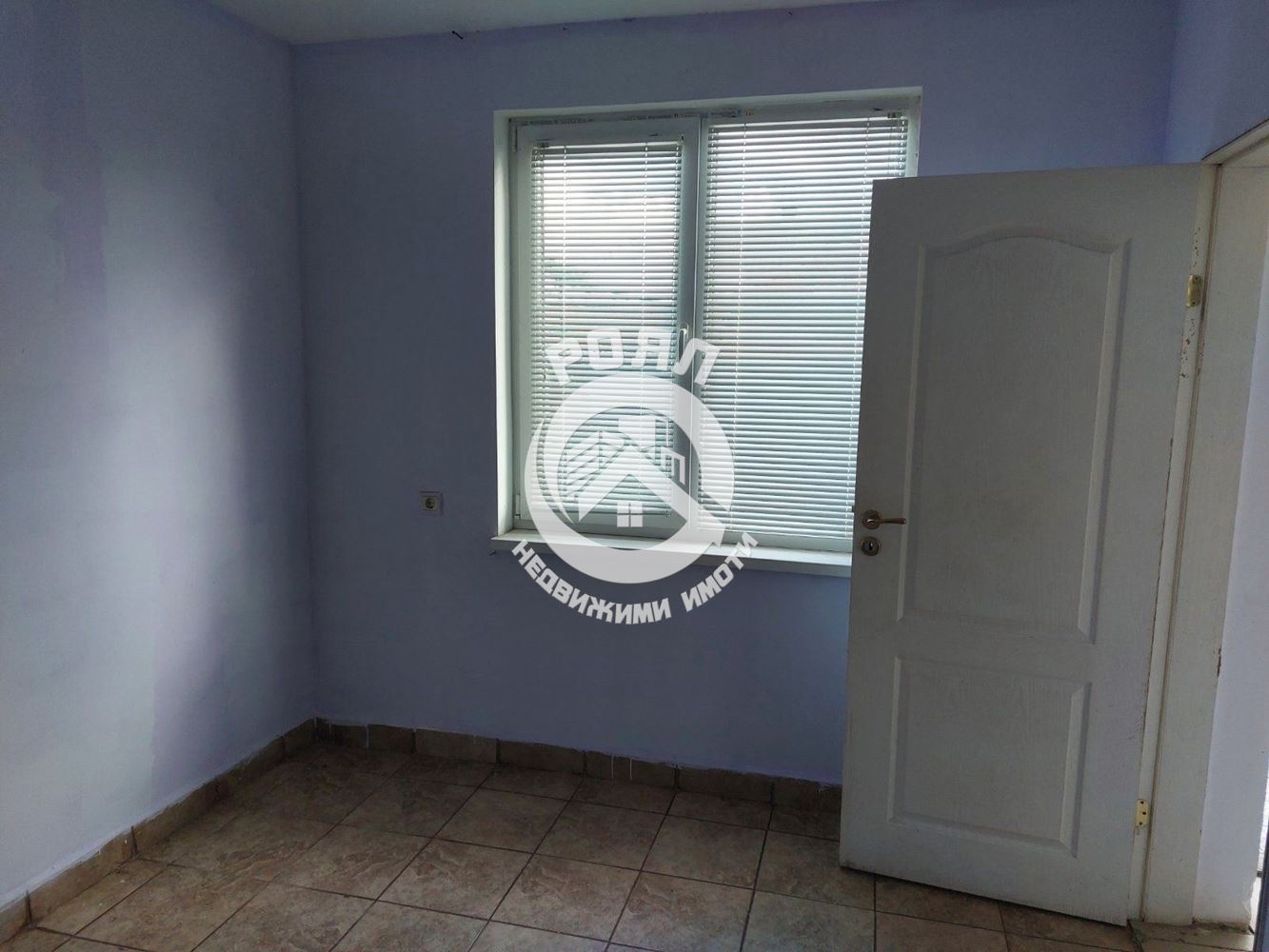 Роял Имоти продава едноетажна къща в с.Труд, обл. Пловдив - 0