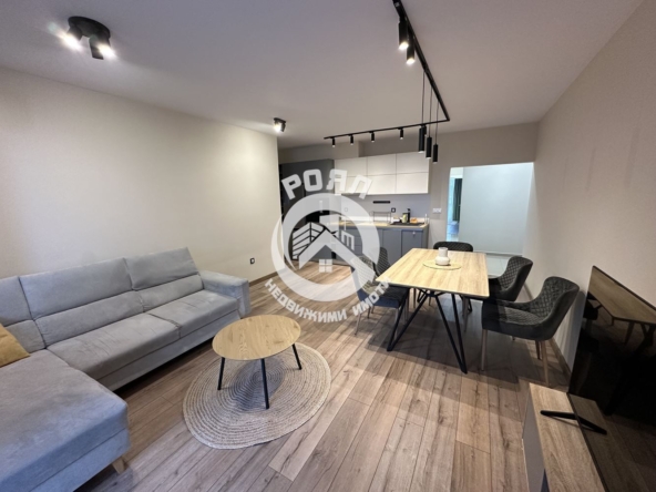 Роял Имоти продава Ексклузивно луксозен, тристаен апартамент в Томов плаза, Тракия, Пловдив - 0