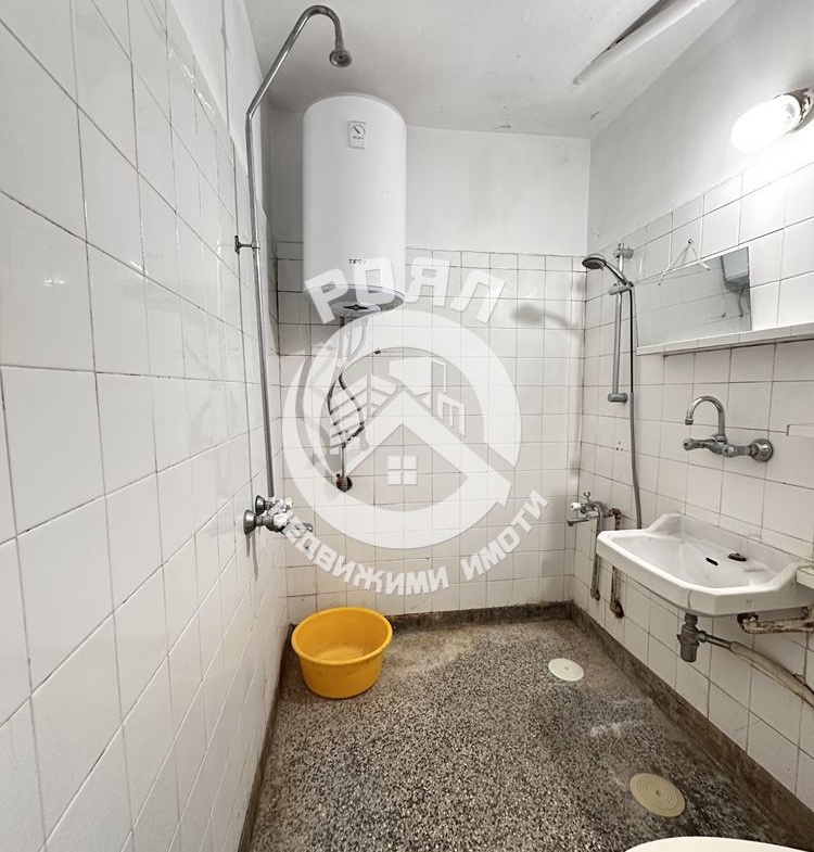 Роял имоти продава многостаен апартамент , Кючук Париж, Пловдив - 0