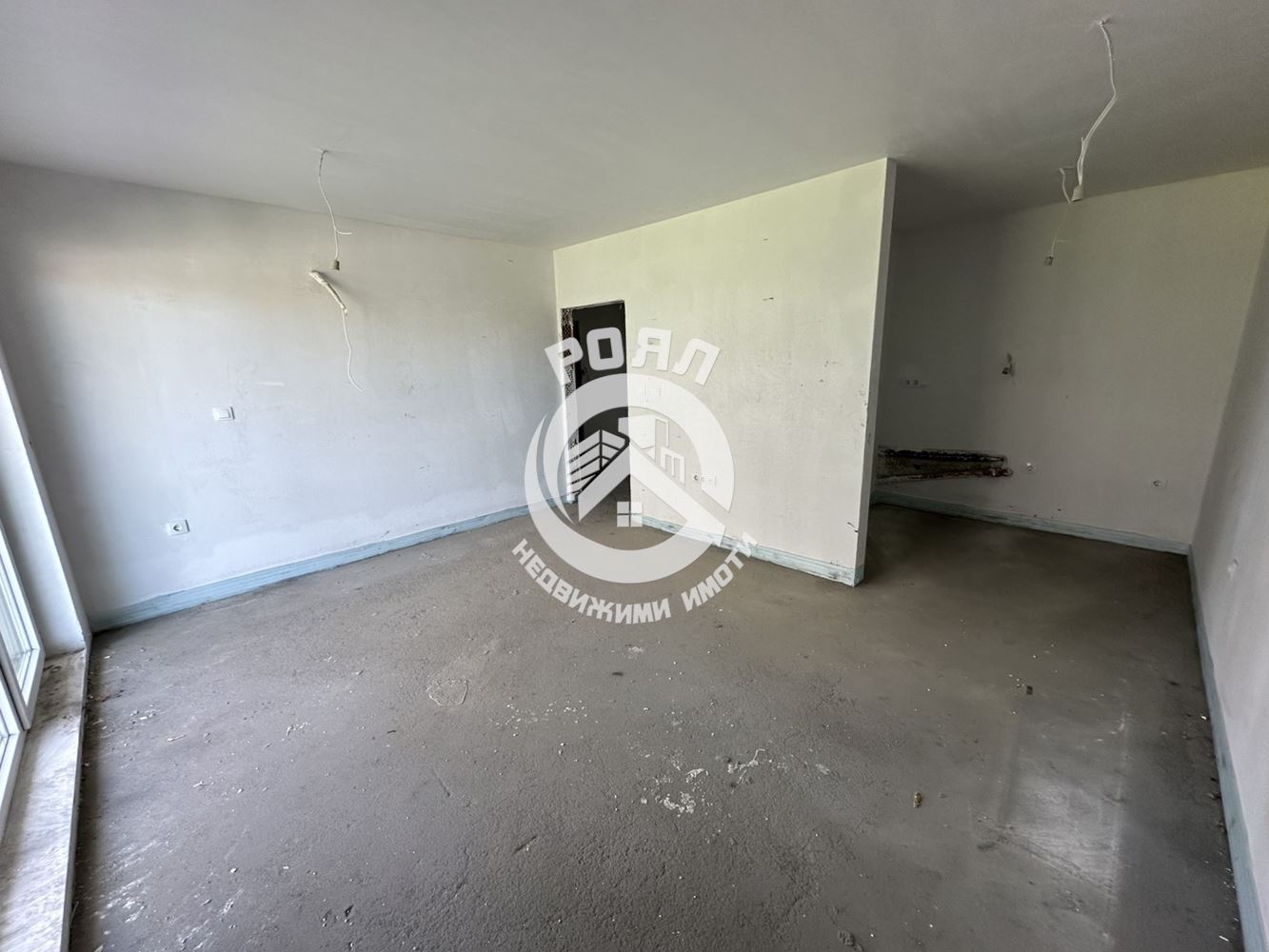 Роял Имоти продава двустаен апартамент с двор, Беломорски, Пловдив - 0