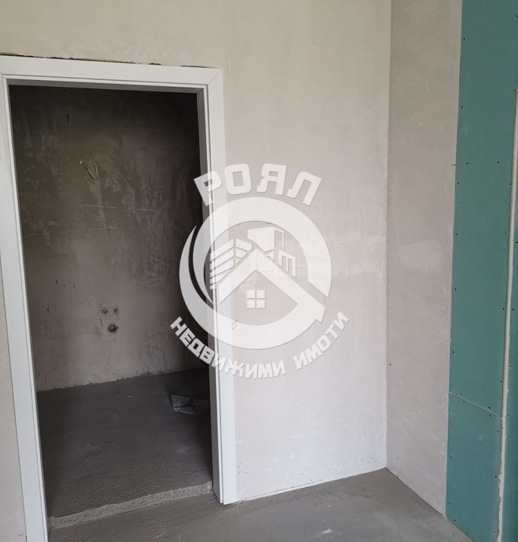 Роял имоти продава Ексклузивно многостаен апартамент, с акт 16, Кючук париж, Пловдив - 0