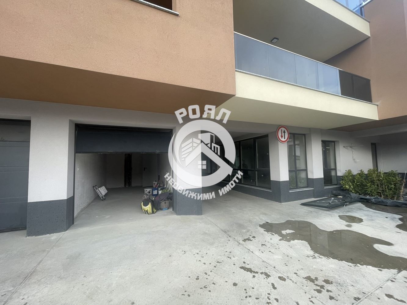 Роял имоти предлага офис помещение под наем,гр Пловдив,кв Тракия - 0