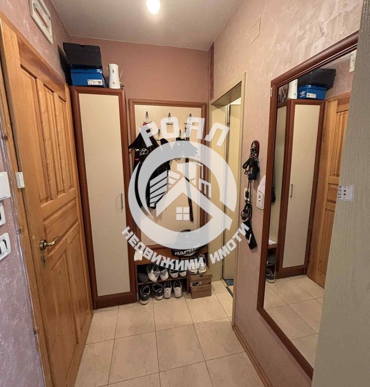 Роял Имота предлага ЕКСКЛУЗИВНО за продажба просторен двустаен апартамент в Кючук Париж, Пловдив - 0