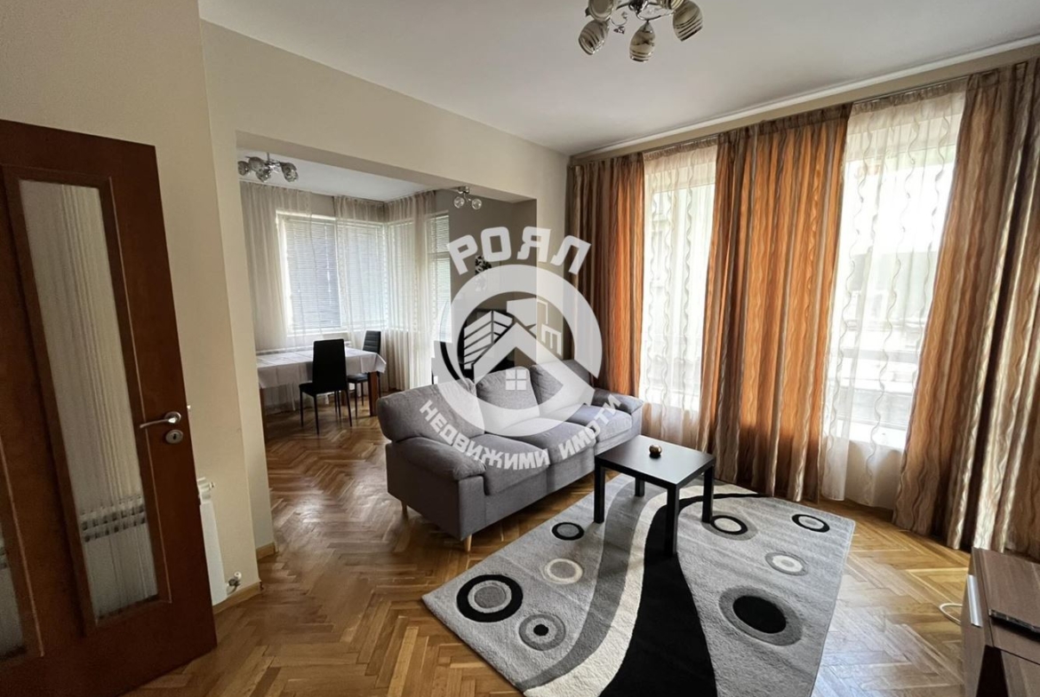 Роял имоти отдава под наем тристаен апартамент, Център, Пловдив - 0