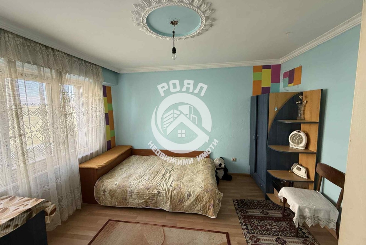 Роял имоти продава апартамент с три отделни стаи в гр. Хасково, кв.Орфей - 0