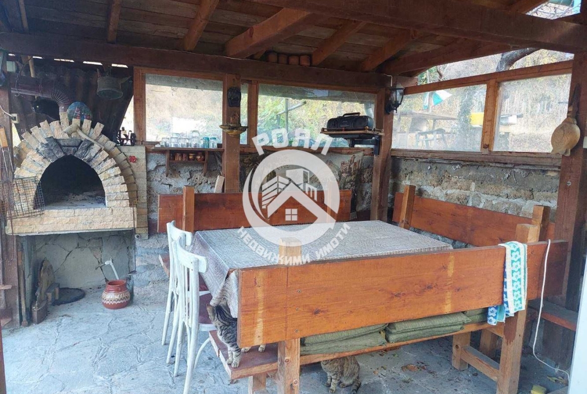 Роял имоти продава къща в с. Бачково - 0