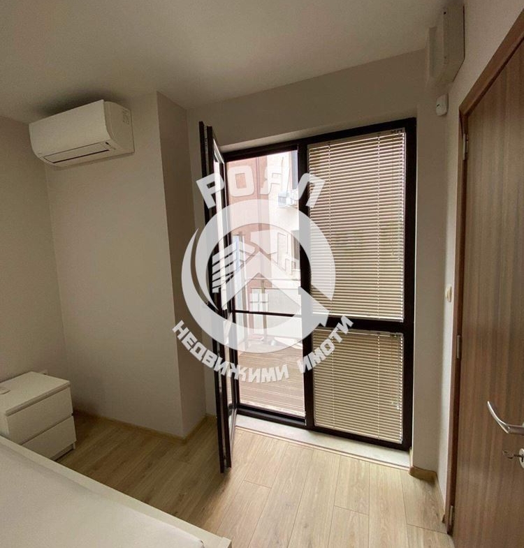 роял имоти продава двустаен апартамент до ВМИ, Младежки хълм, Пловдив - 0