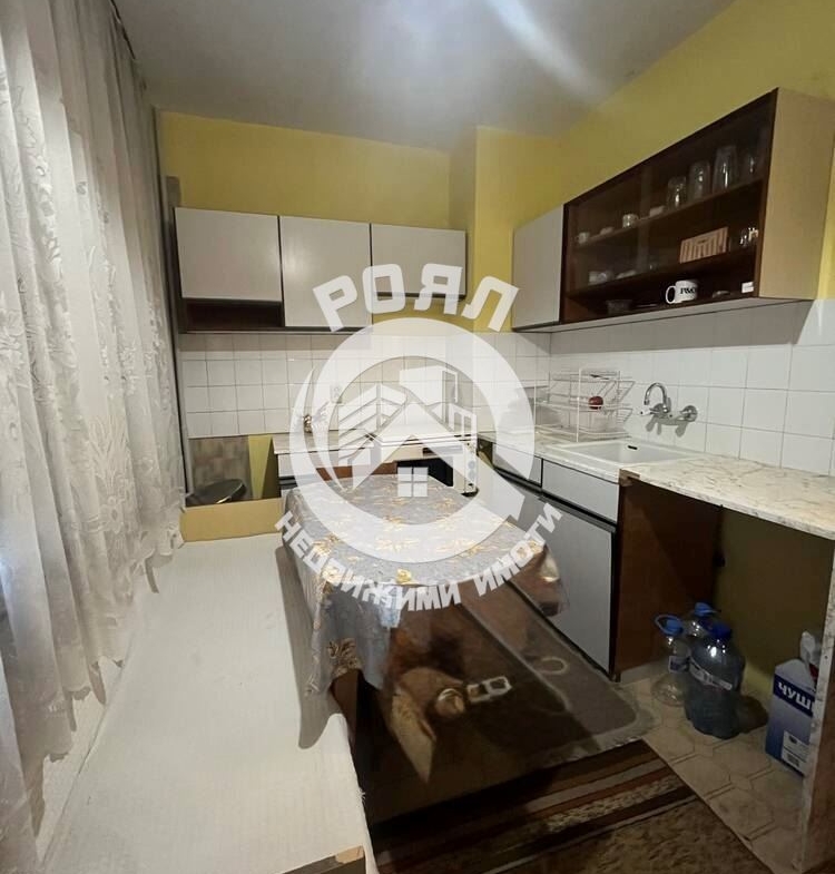 Роял имоти продава двустаен апартамент ,,Гарсониера Лукс,,Кв.Изгрев,Пловдив - 0