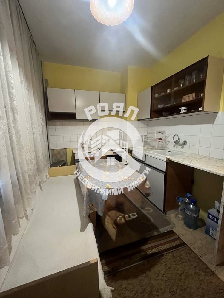 Роял имоти продава двустаен апартамент ,,Гарсониера Лукс,,Кв.Изгрев,Пловдив - 0