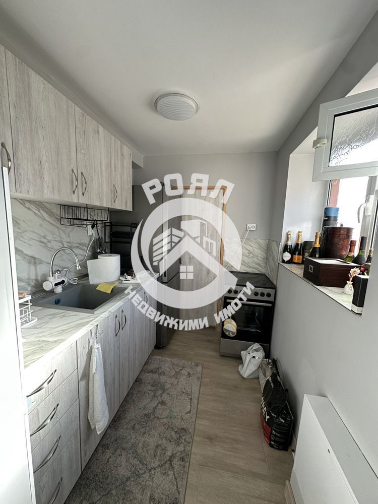 Роял имоти продава триетажна къща , гр.Куклен, обл.Пловдив - 0