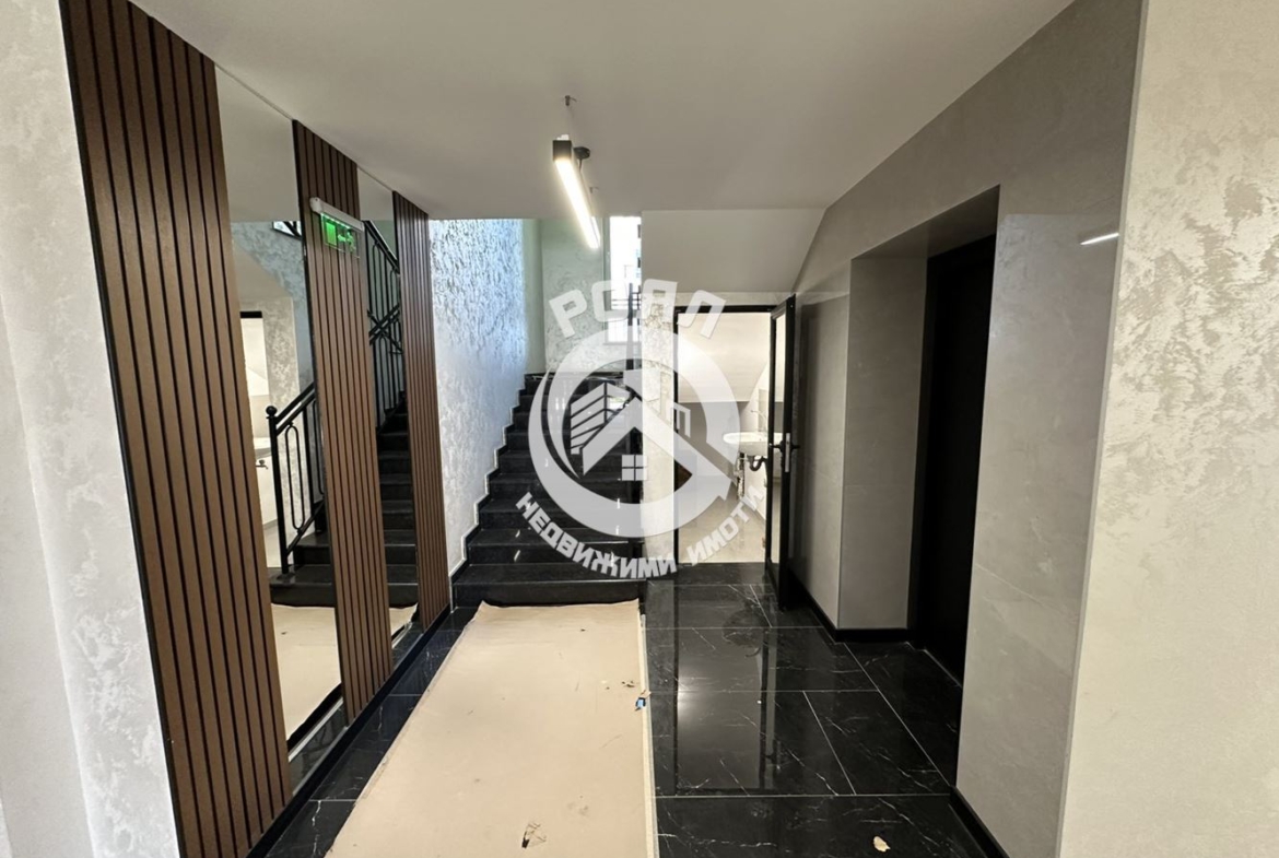 Роял Имоти продава двустаен апартамент с двор, Беломорски, Пловдив - 0