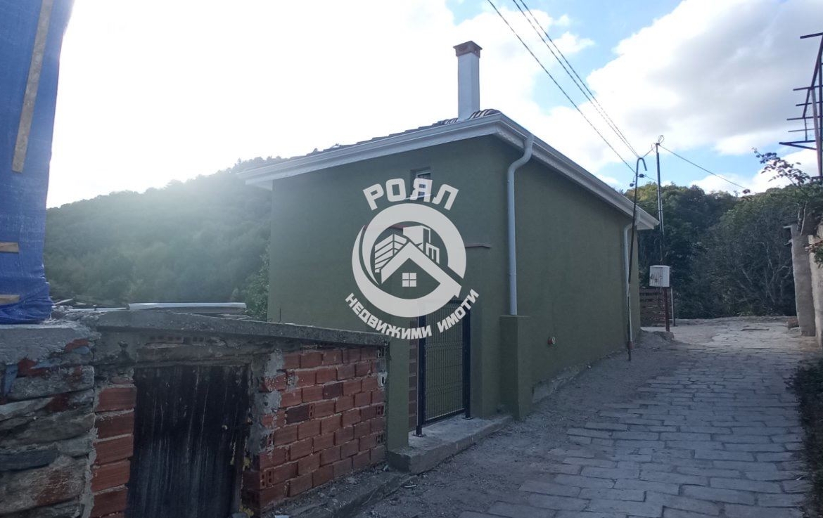 Роял имоти продава къща в село Руен, Пловдив - 0