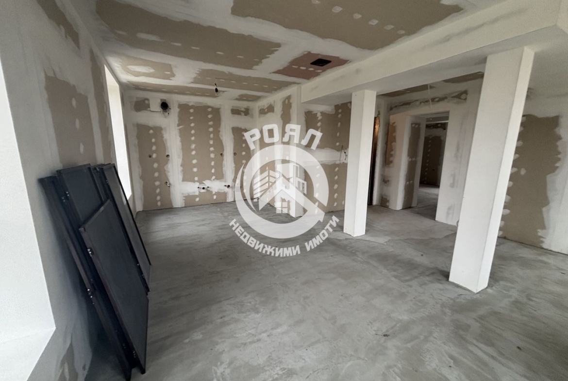 Роял Имоти продава къща в с.Манолско Конаре, област Пловдив - 0