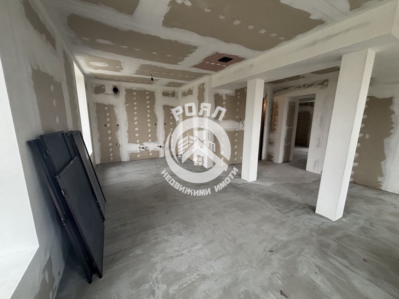 Роял Имоти продава къща в с.Манолско Конаре, област Пловдив - 0