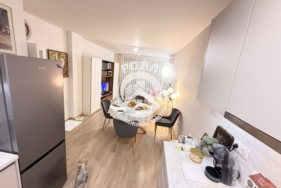 Роял имоти продава напълно обзаведн двустаен апартамент Център,Пловдив - 0