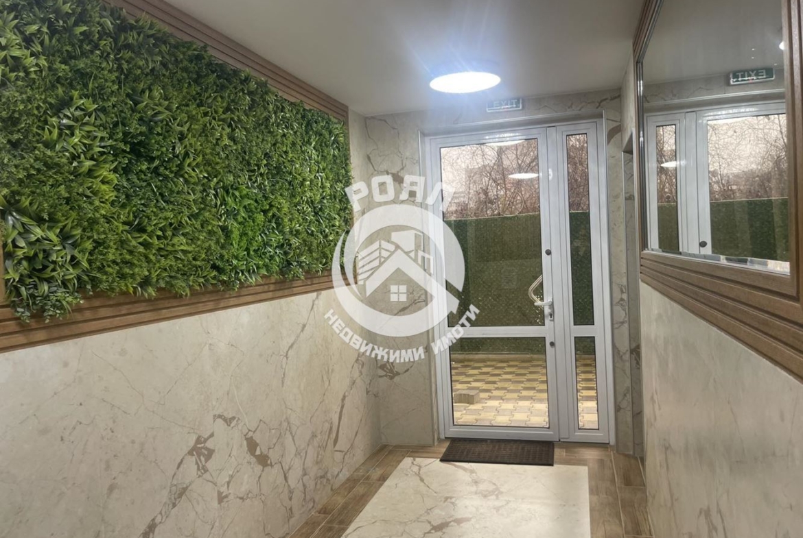 Роял имоти предлага етаж от луксозна сграда под наем,гр Пловдив;кв Остромила - 0